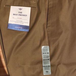Dockers straight fit iron free khaki